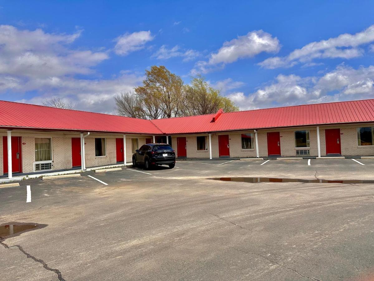 Relax Inn Mcgehee Exterior photo